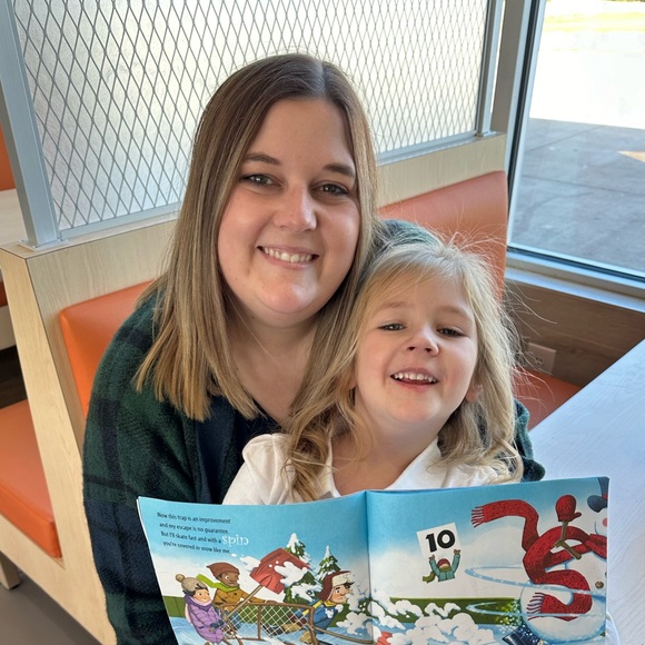 Meet your Posher, Lauren - Picture 1 of 1